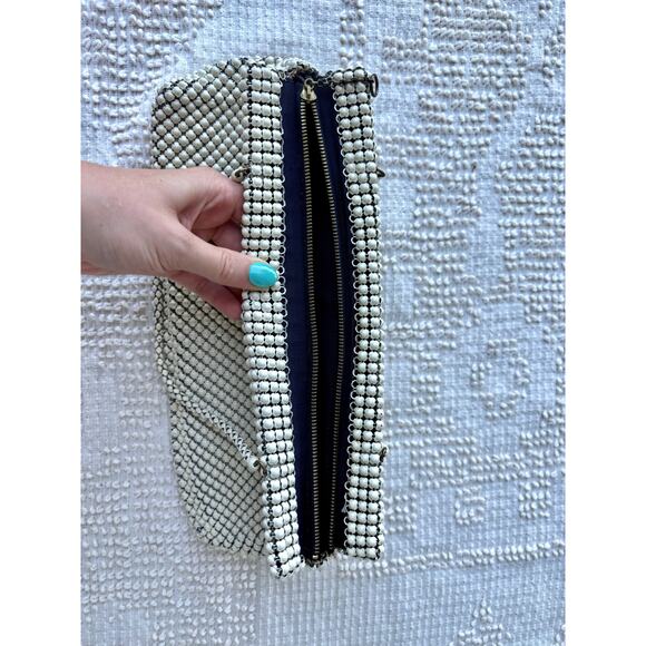 Vintage 1940s Whiting & Davis Purse Alumesh Coin Purse Ivory Metal Mesh - Picture 10 of 12
